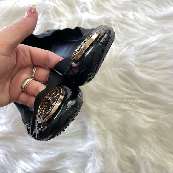 Tory Burch | Womens Caroline Naplak Flats Black Patent Leather Shiny Ballet Logo - Picture 4 of 9